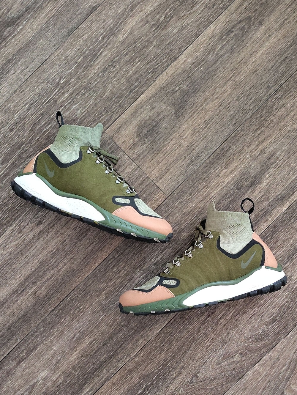Nike Air Zoom Talaria Mid Olive Green and Tan Sneakers